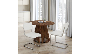 Chaises Naya en bouclette crème et pied métal cantilever - lot de 4